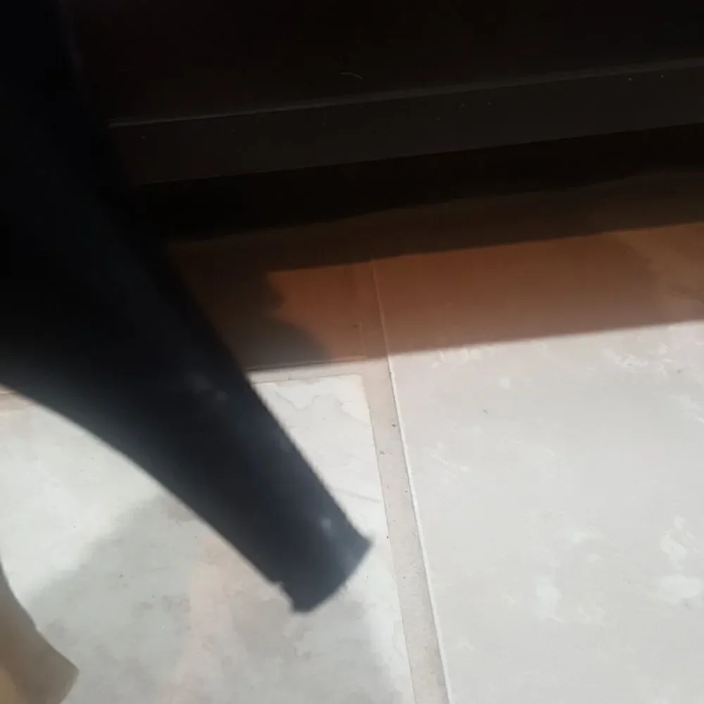 NINE WEST 